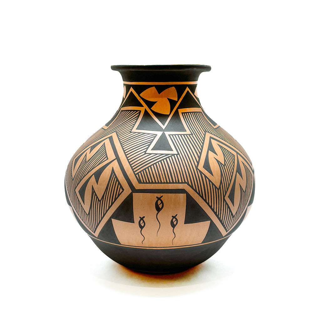 Zuni Pueblo Tadpole Pot
