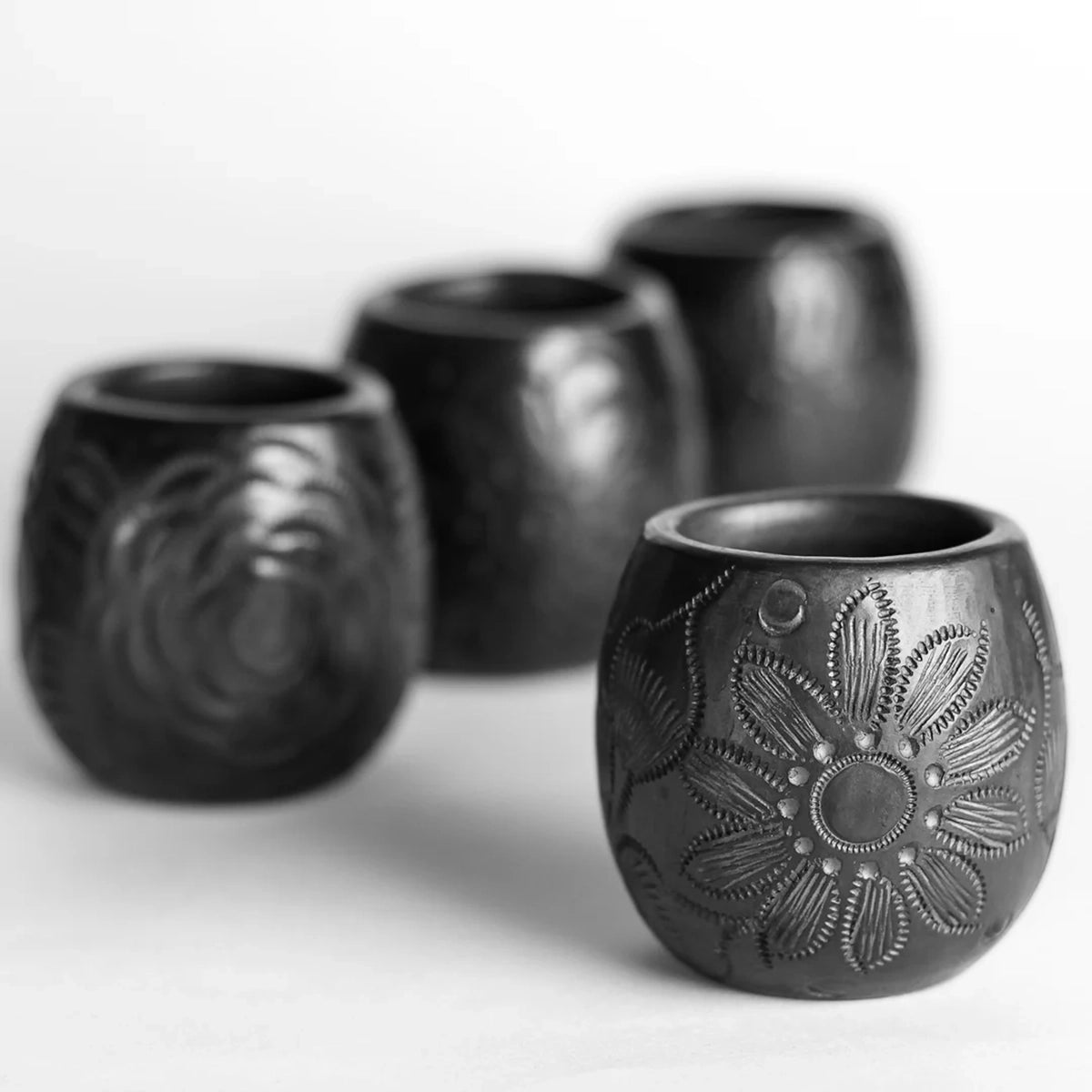 Mextequil Black Clay Floral Cup
