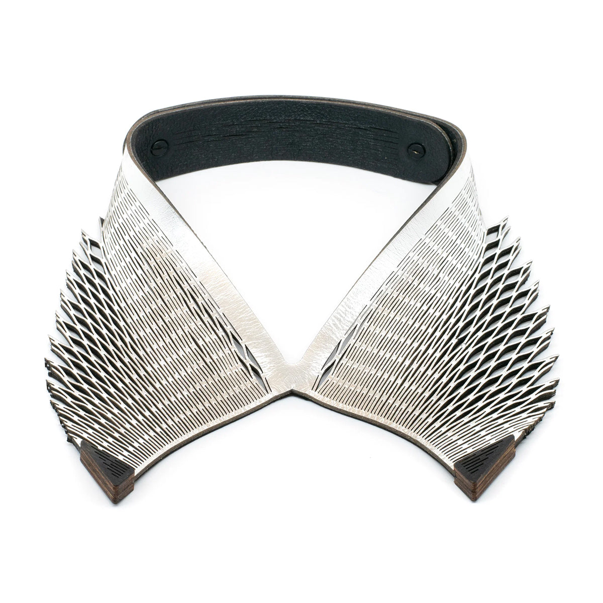 Flecha Blanca Shirt Collar