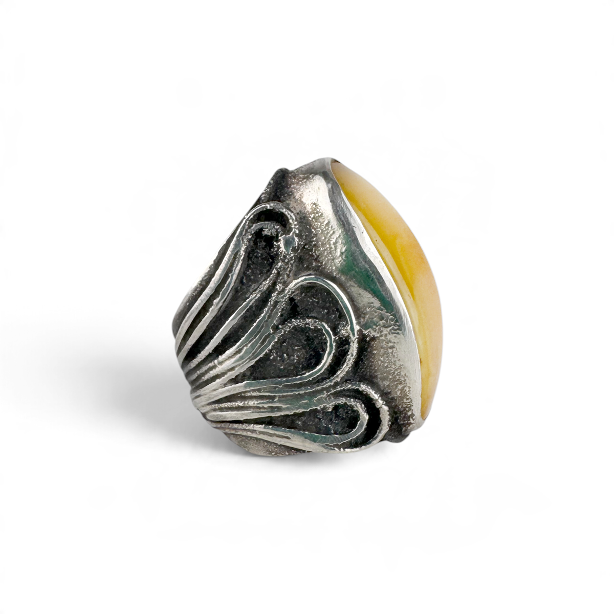 Amber Beata Ring